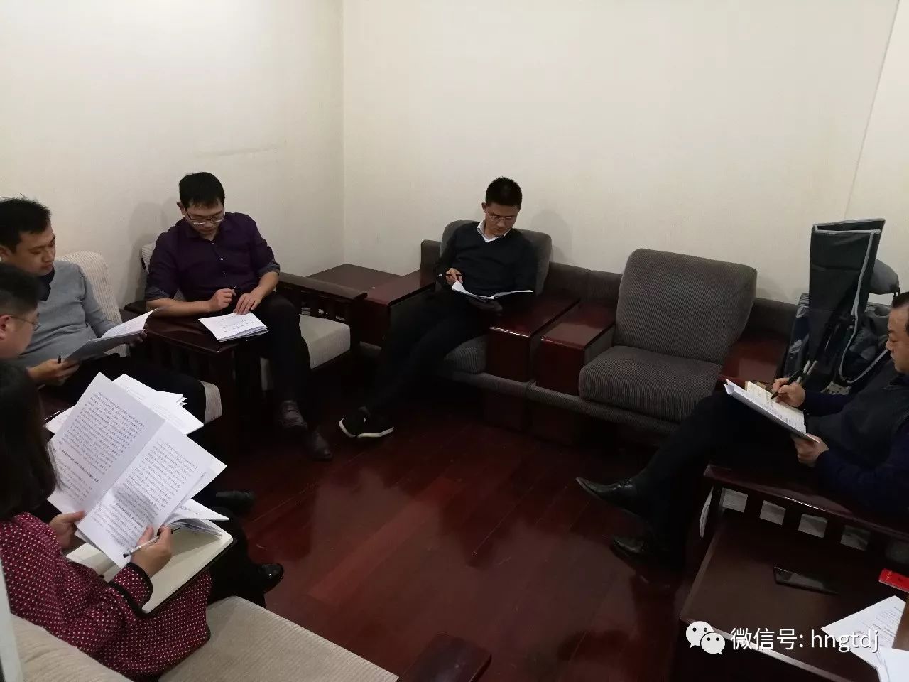 ˵: https://mmbiz.qpic.cn/mmbiz_jpg/vyU2fuLVsfc28sibHEfddrEAuKhxWq7tC5CJW0gfMD9SCUoTiae94iaLBAQTv4Ge045ib6N3yodHDnNCV7dhGNoeNQ/0?wx_fmt=jpeg